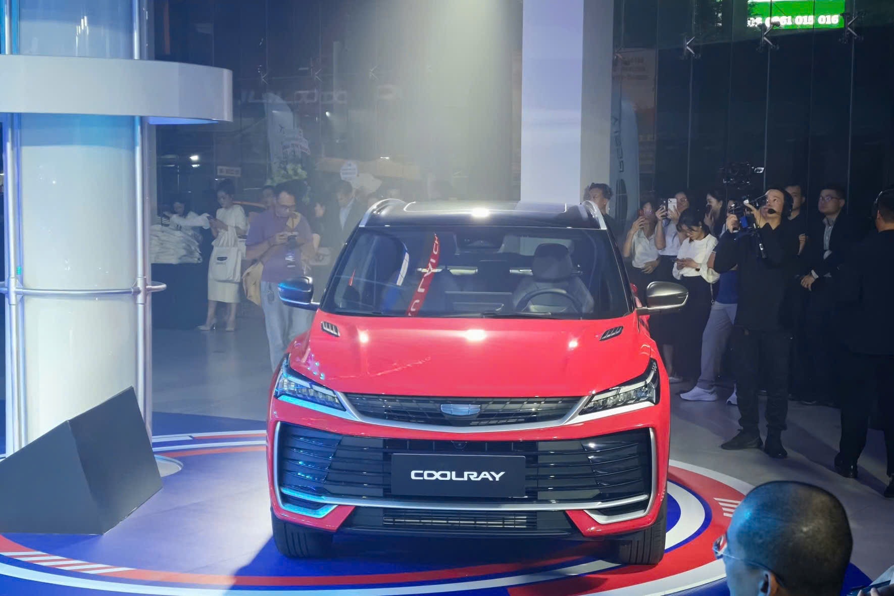 Geely Coolray anh 1