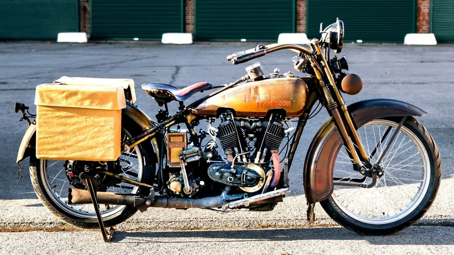 Chiec Harley-Davidson lai xang-dien cua 'Aquaman' Jason Momoa hinh anh