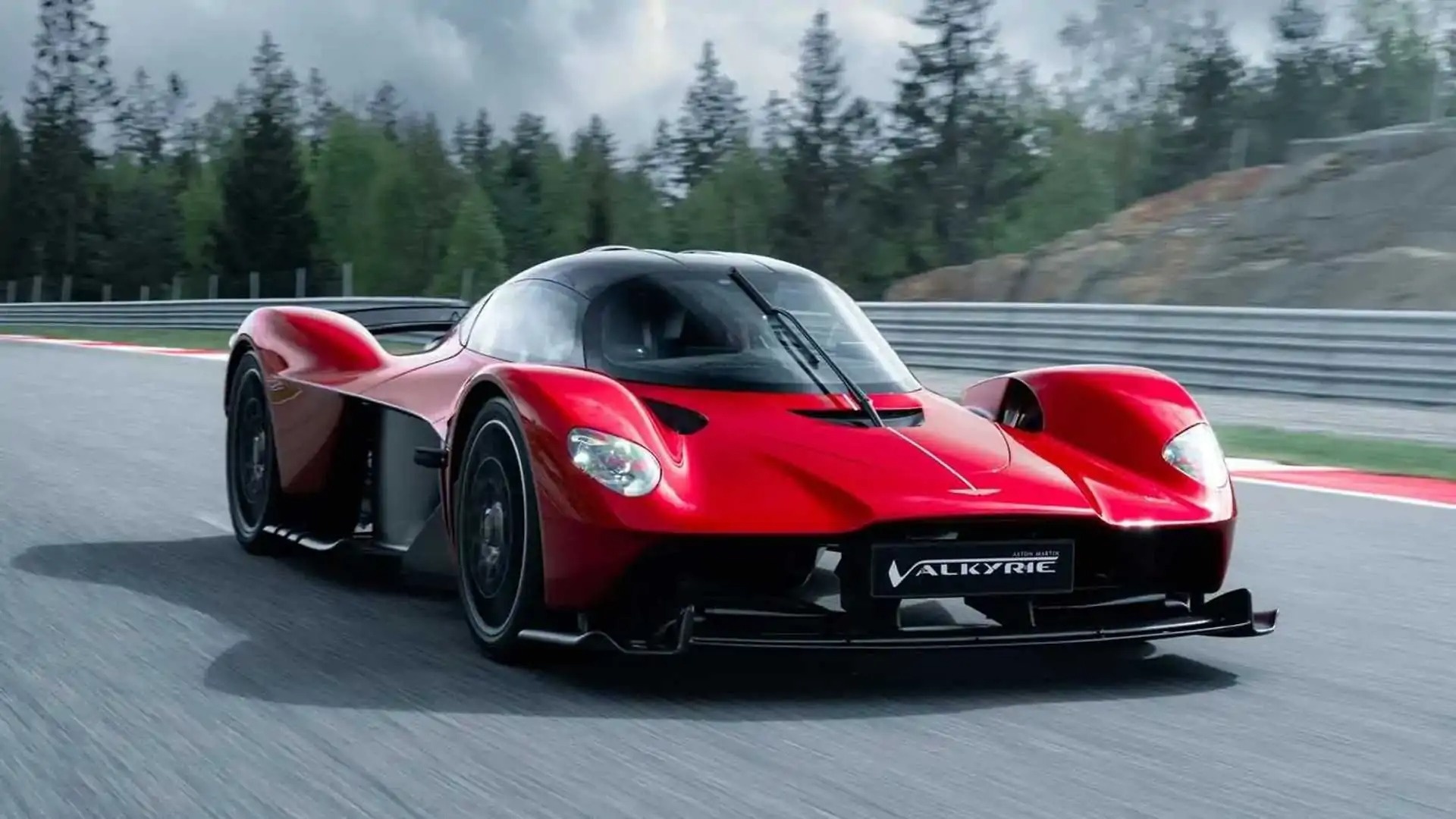 Dot trieu hoi ky la cua 7 sieu xe Aston Martin Valkyrie hinh anh