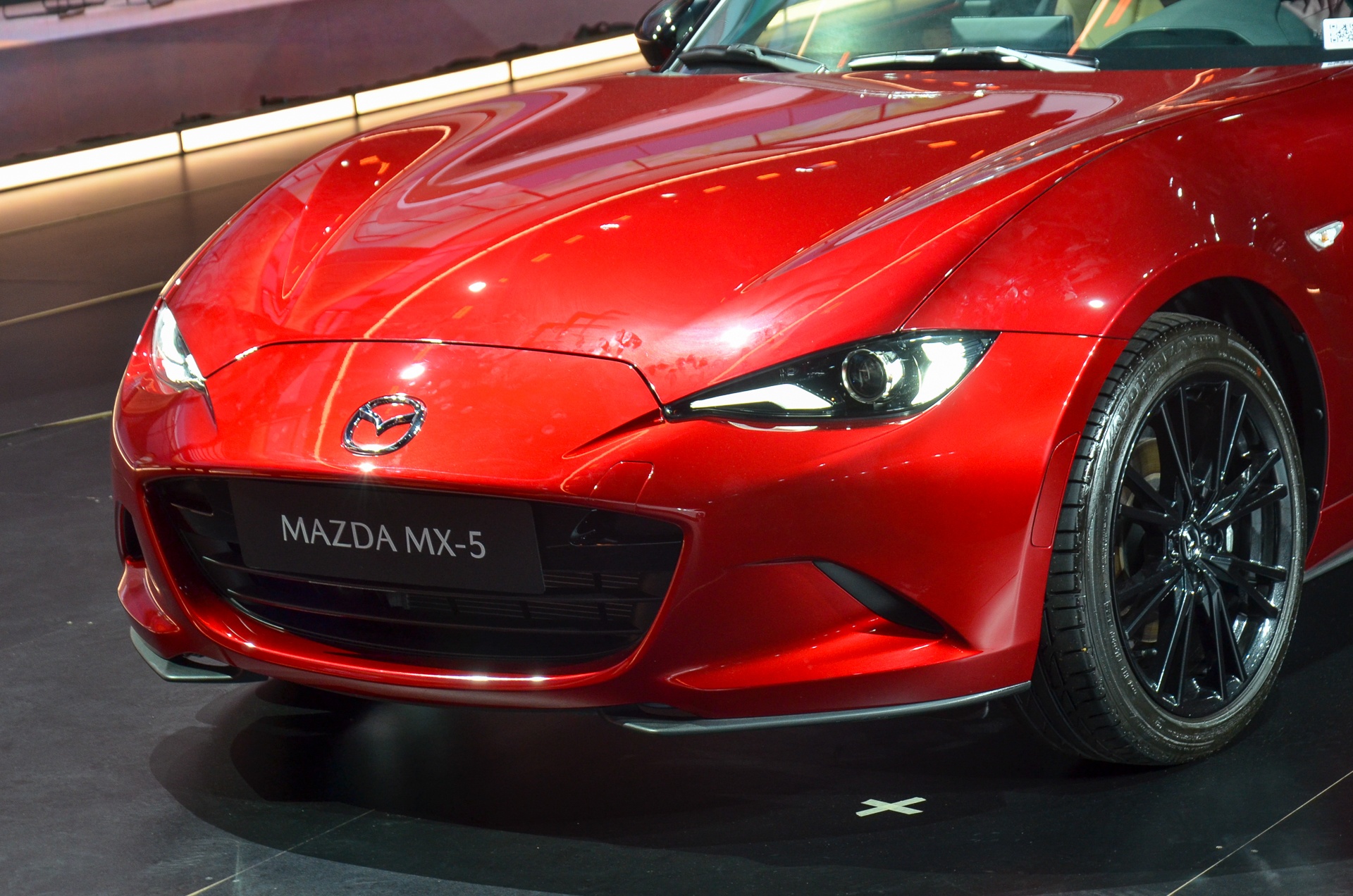 Mazda MX-5 anh 8