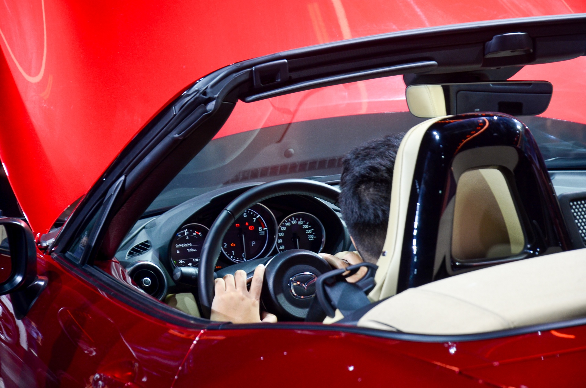 Mazda MX-5 anh 7