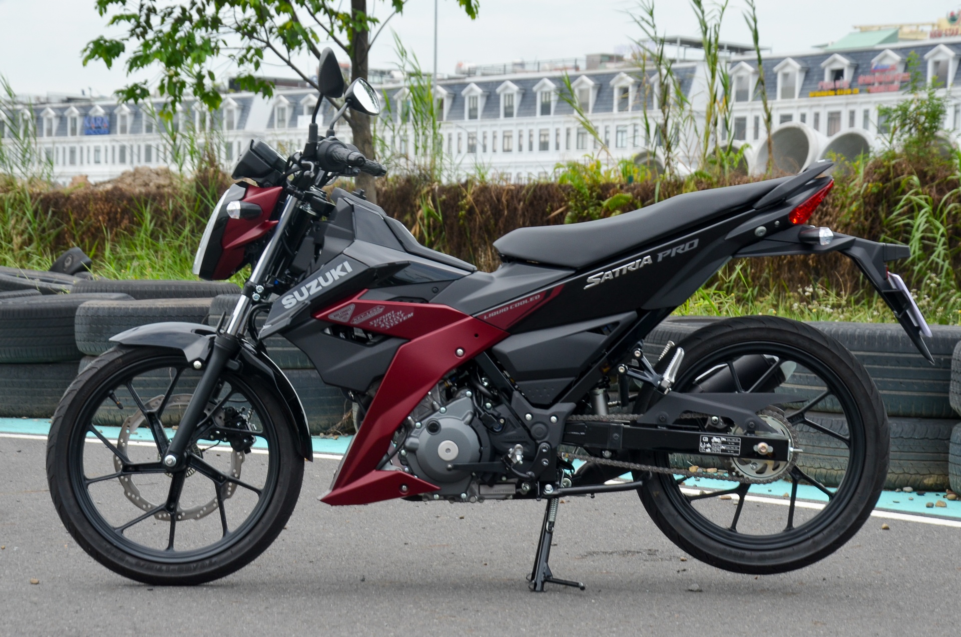 Suzuki Satria anh 2