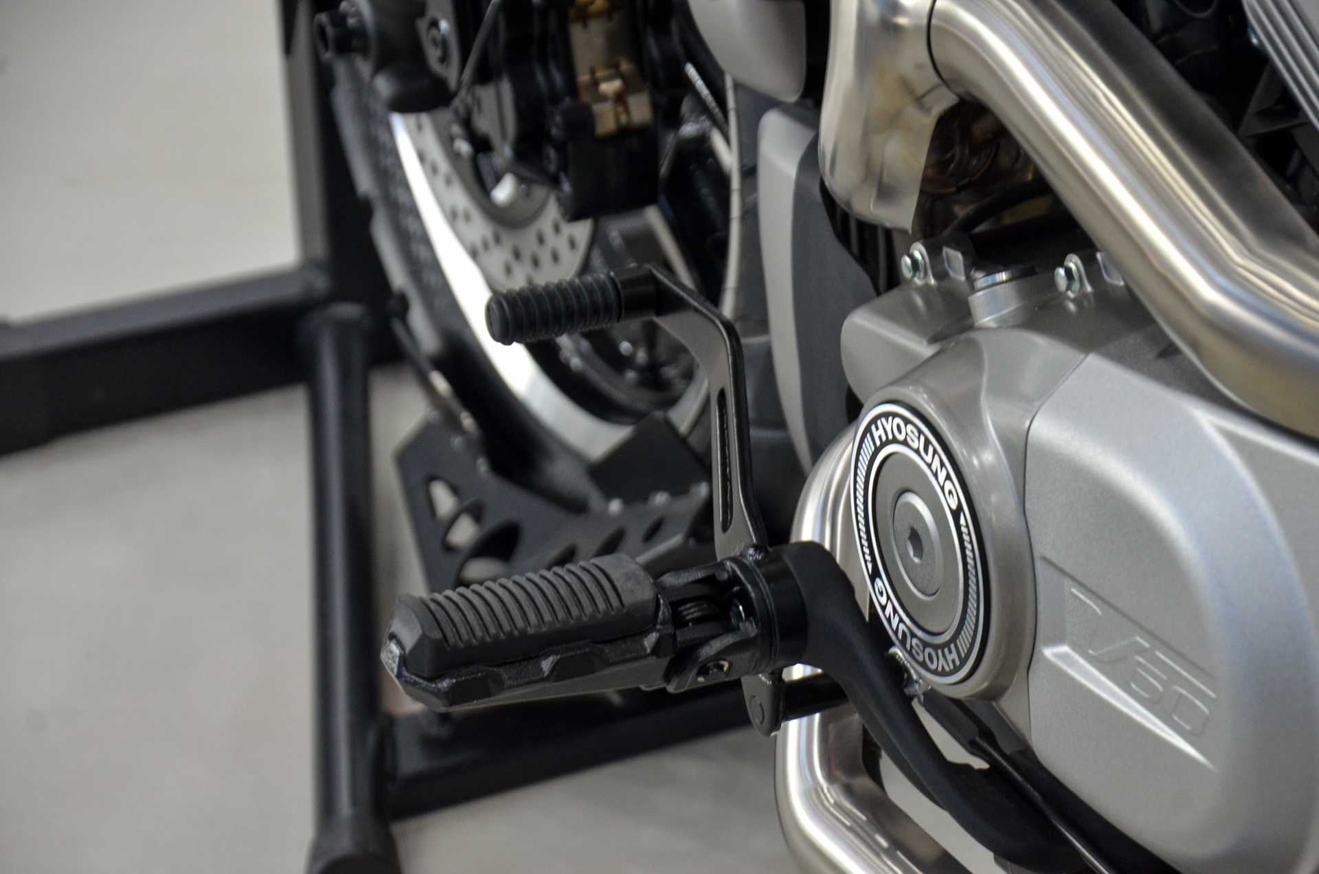 Hyosung GV350X ảnh 24