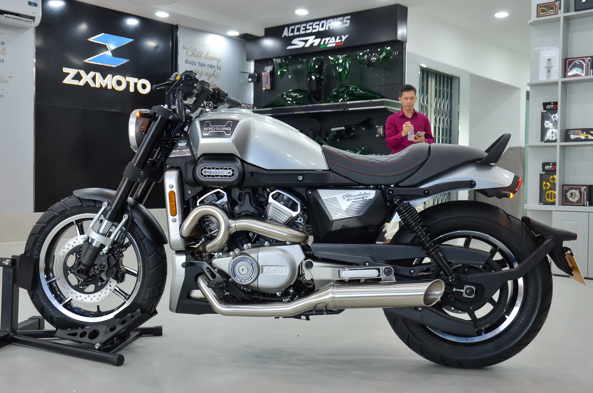 Hyosung GV350X ảnh 2