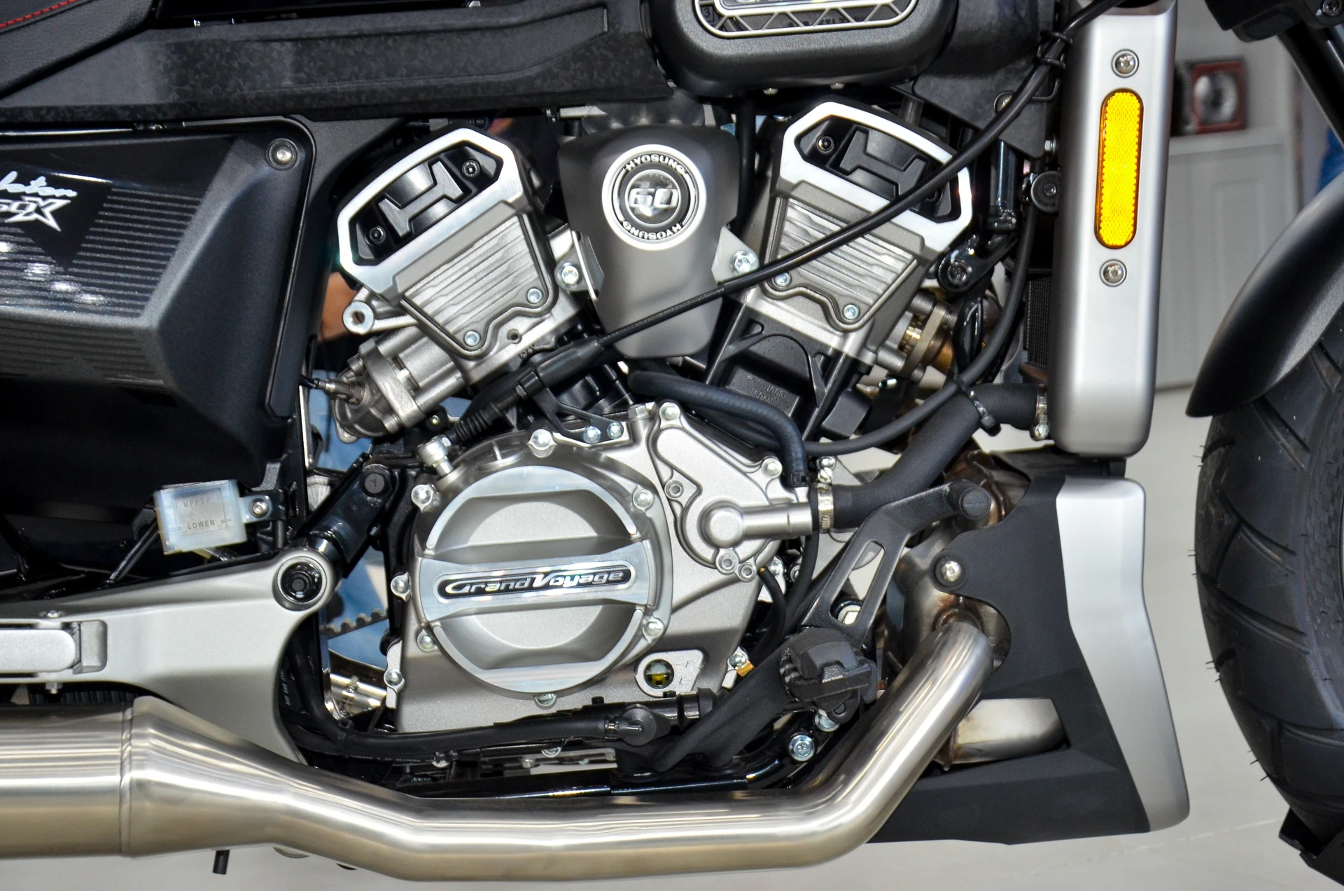 Hyosung GV350X ảnh 23
