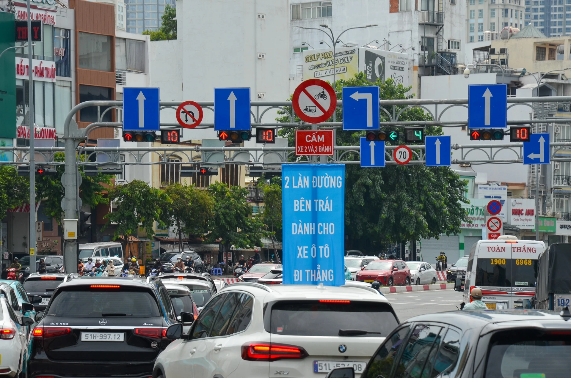 t&agrave;i xế ảnh 5