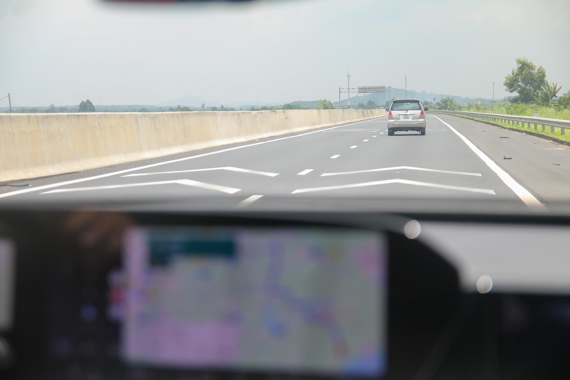 khoảng c&aacute;ch an to&agrave;n ảnh 3