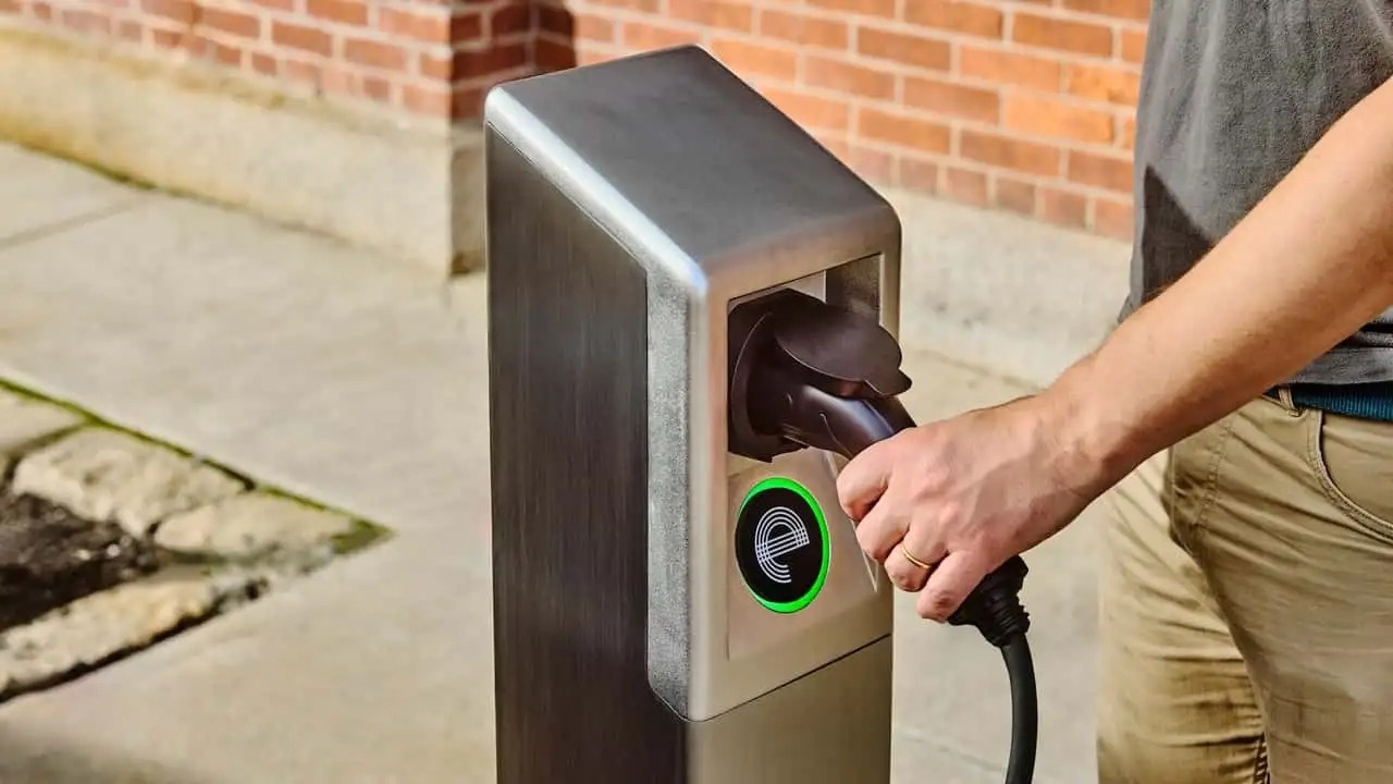 sạc xe điện ảnh 2