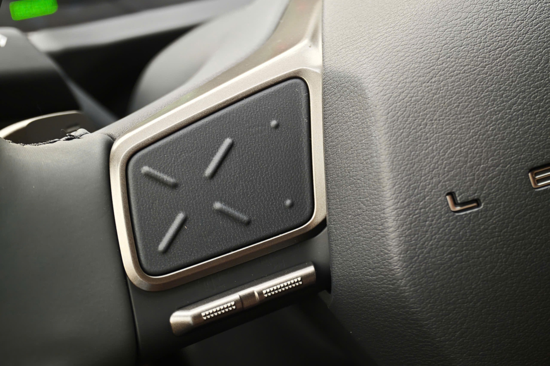 Lexus ES 500e ảnh 15 Lexus ES 500e ảnh 15