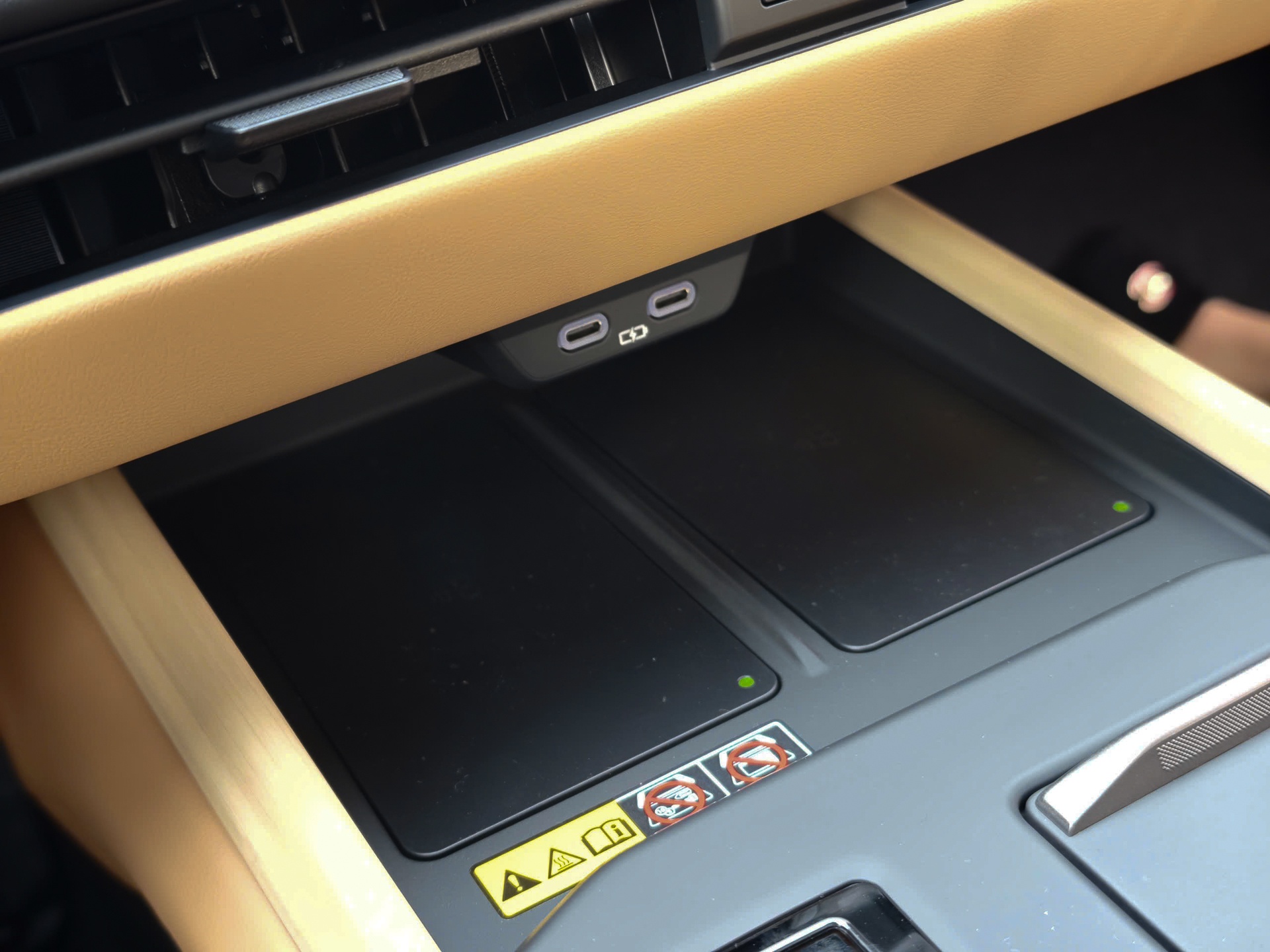 Lexus ES 500e ảnh 17 Lexus ES 500e ảnh 17