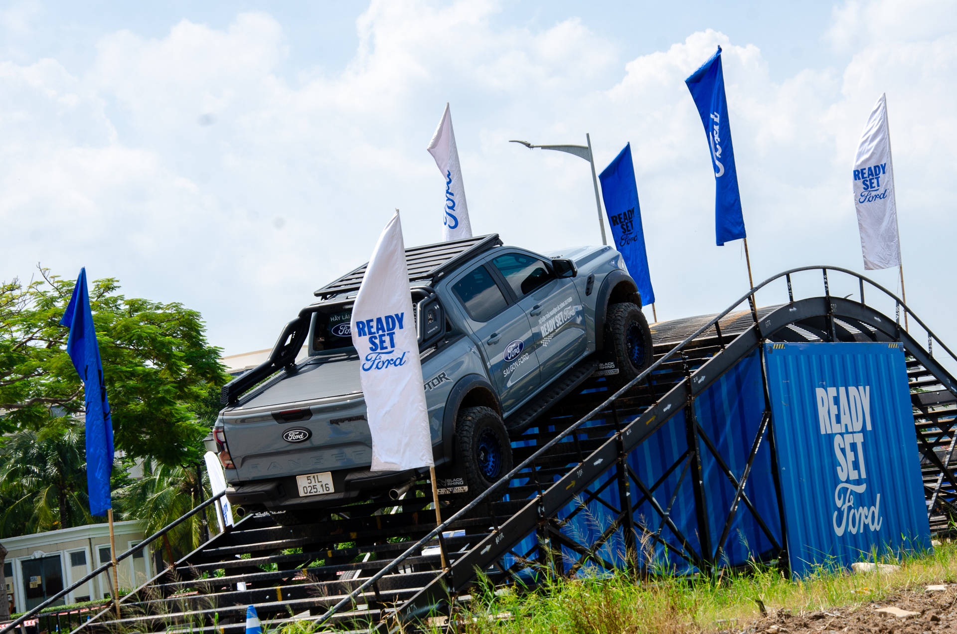 Ford ảnh 1 Ford ảnh 1