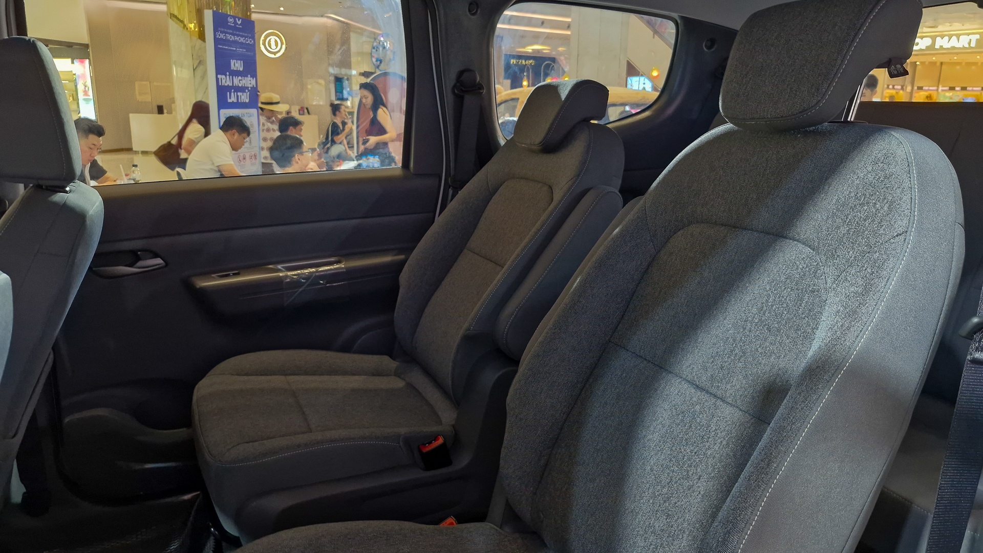 MPV thuần điện ảnh 9
