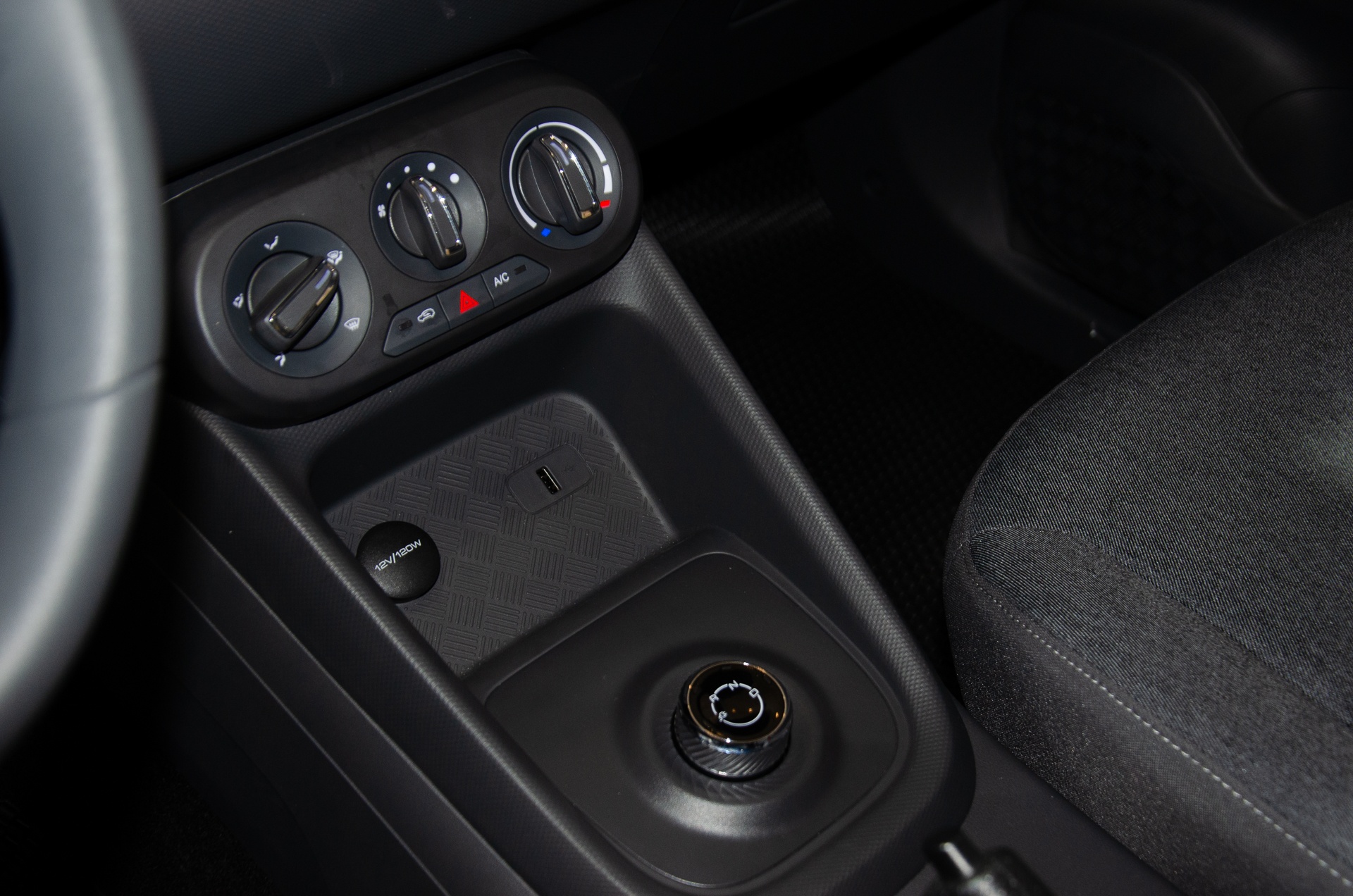 MPV thuần điện ảnh 7