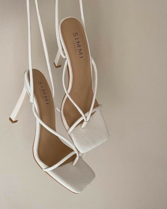 nhung mon do phu nu can co anh 8