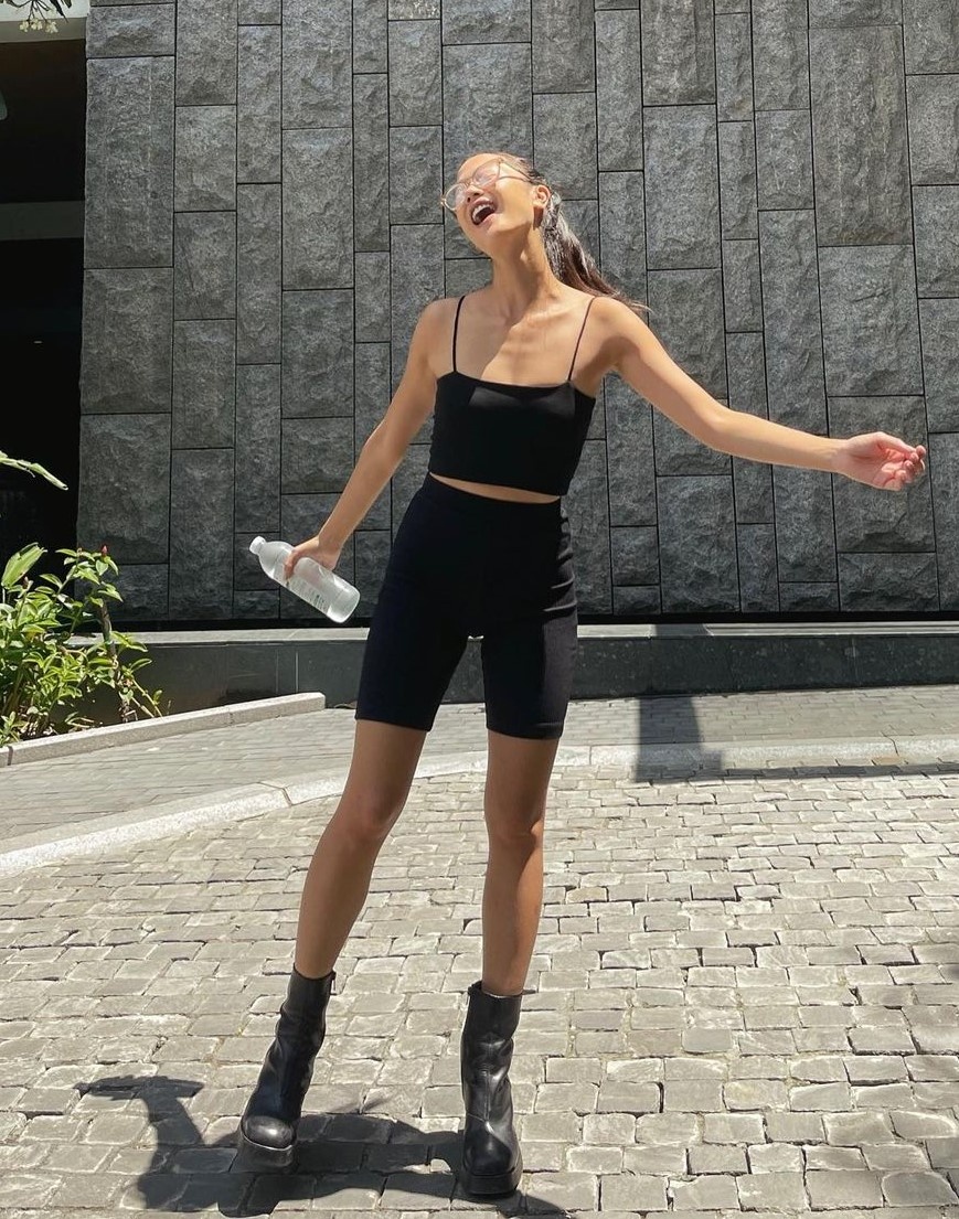 nữ chính mv trốn tìm ảnh 16 nu chinh mv tron tim anh 16