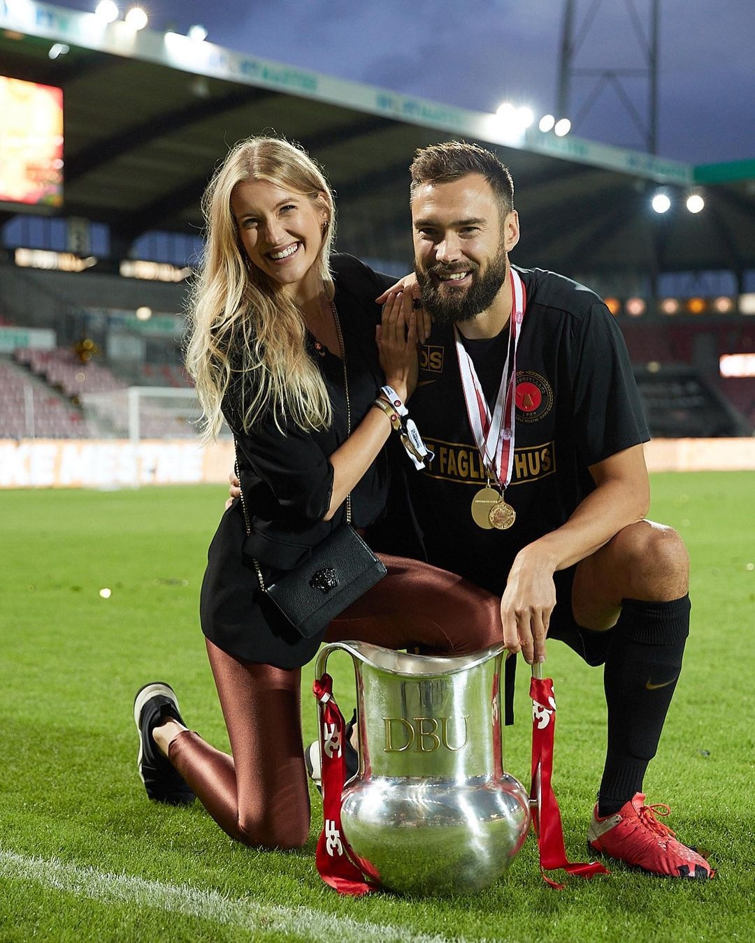 dan wags euro 2020 anh 9