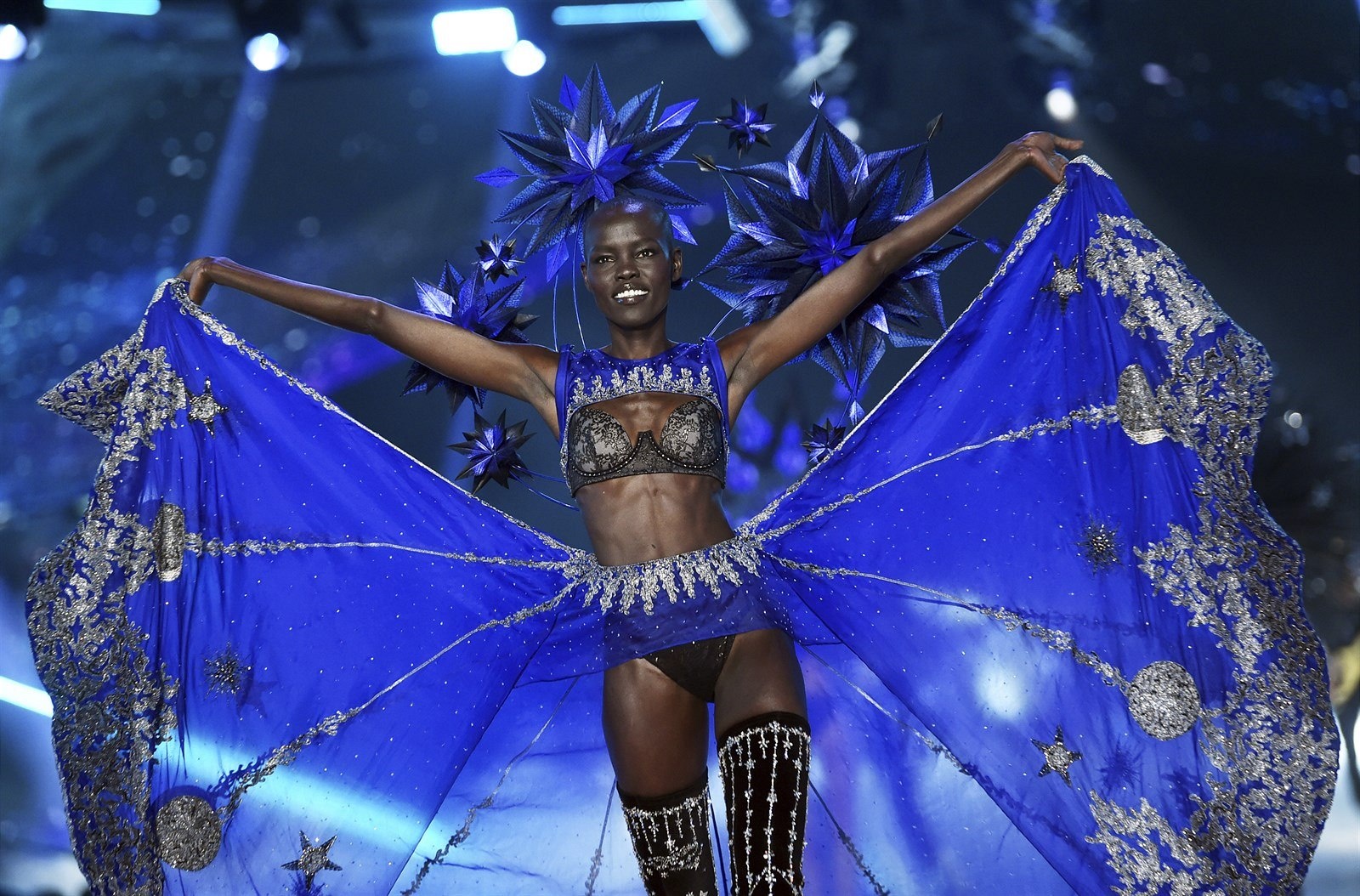 nguoi mau da mau cua victoria's secret anh 11