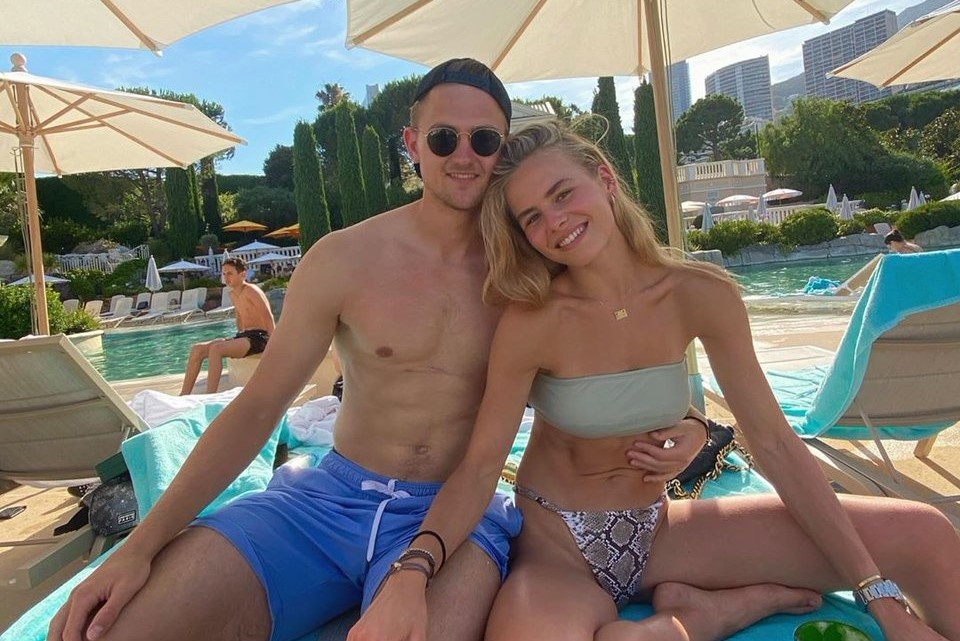 Ban gai nguoi mau cua cau thu Matthijs de Ligt hinh anh