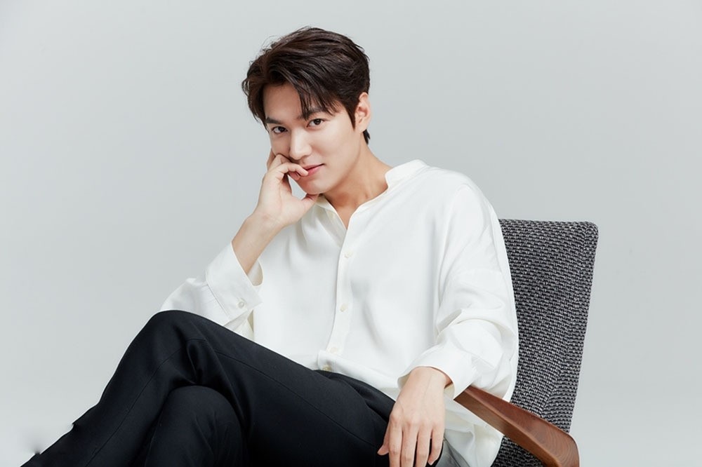 Lee Min Ho va dan sao nam Han Quoc dung nuoc hoa gi? hinh anh