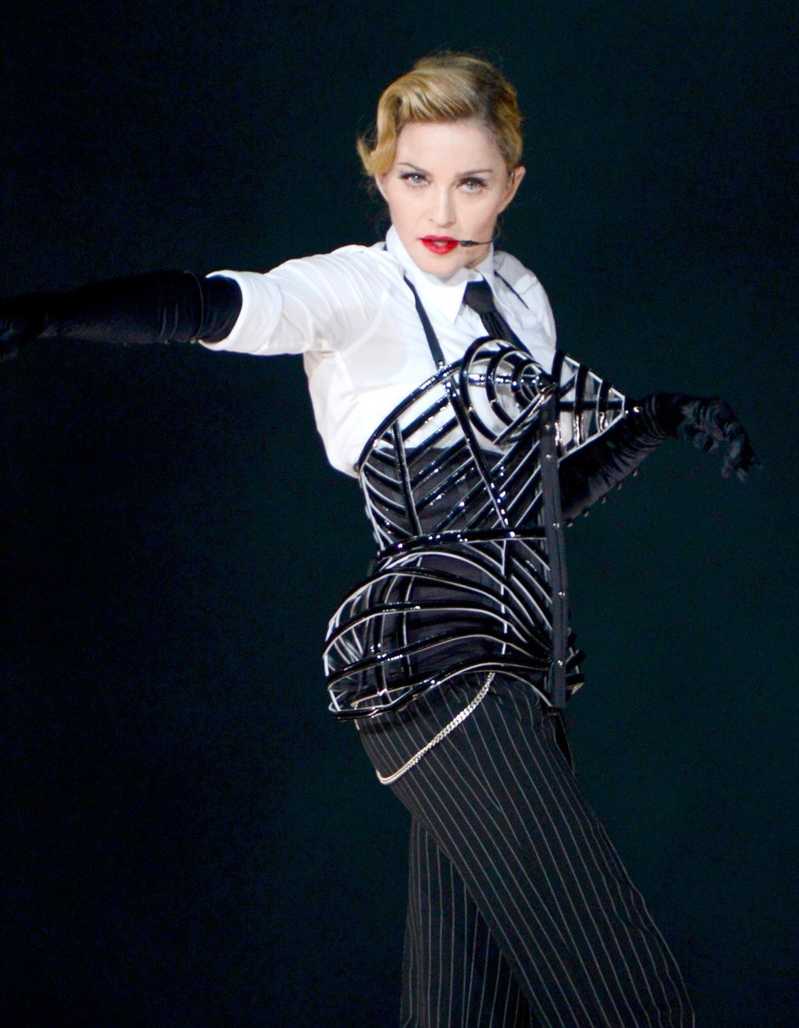 xu huong ao lot hinh non anh 5