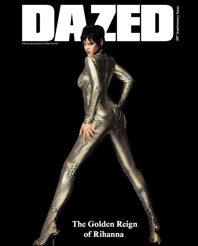 rihanna khoa than tren tap chi anh 2