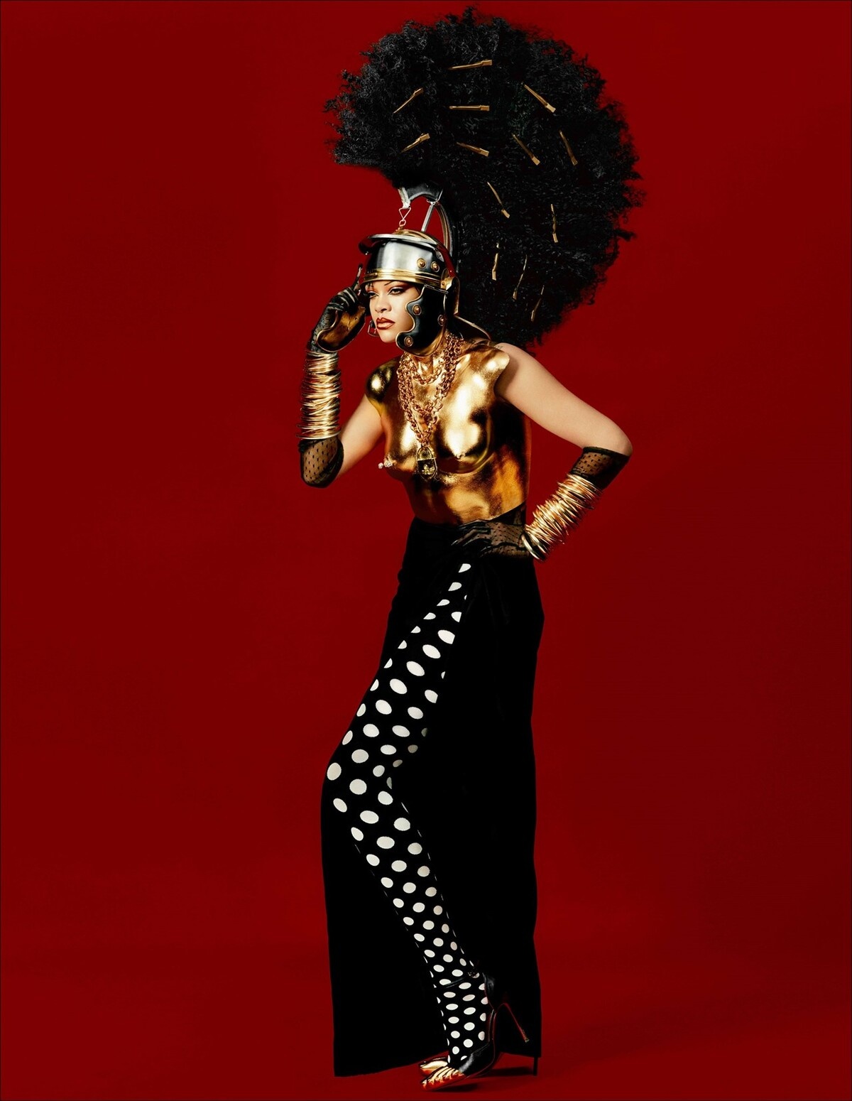 rihanna khoa than tren tap chi anh 8