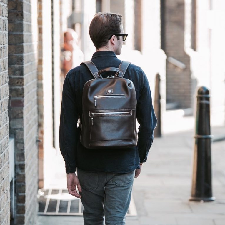 phu kien nam gioi can co anh 4