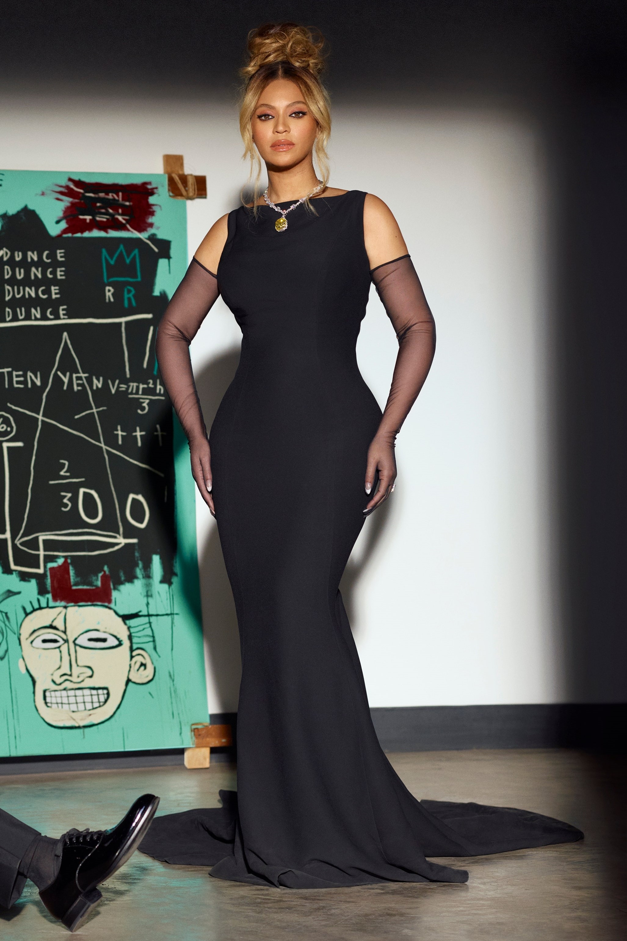 gal gadot va hailey bieber anh 6