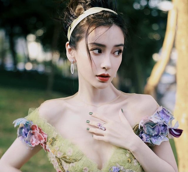 Bi quyet lam dep cua Angelababy hinh anh