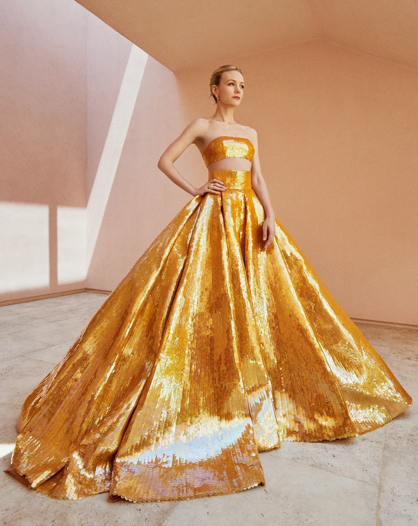 sao mặc gợi cảm ảnh 3 sao mac goi cam anh 3