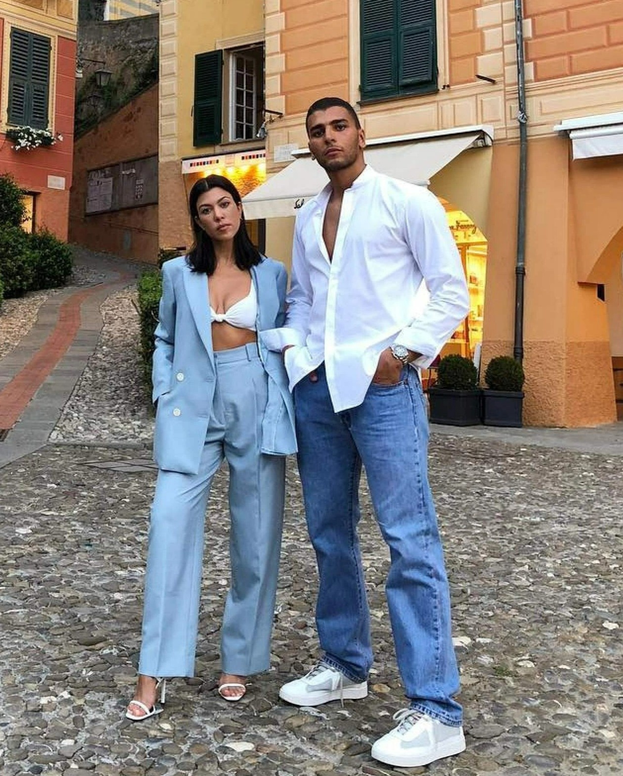 Kourtney Kardashian ket hon anh 6