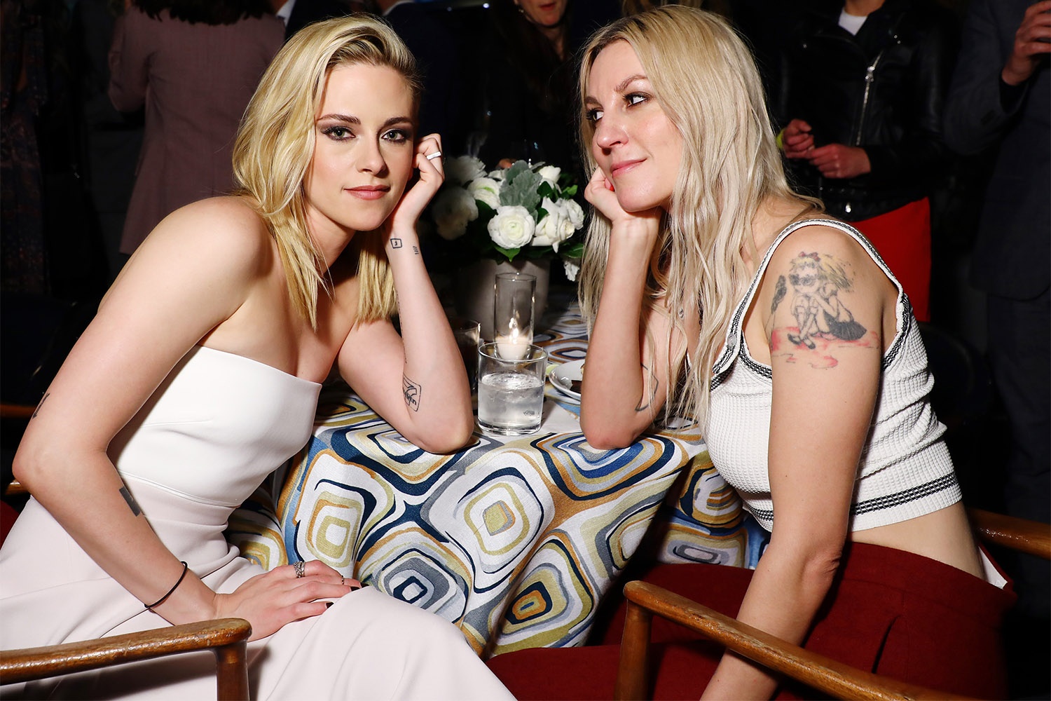 Kristen Stewart dinh hon ban gai anh 4