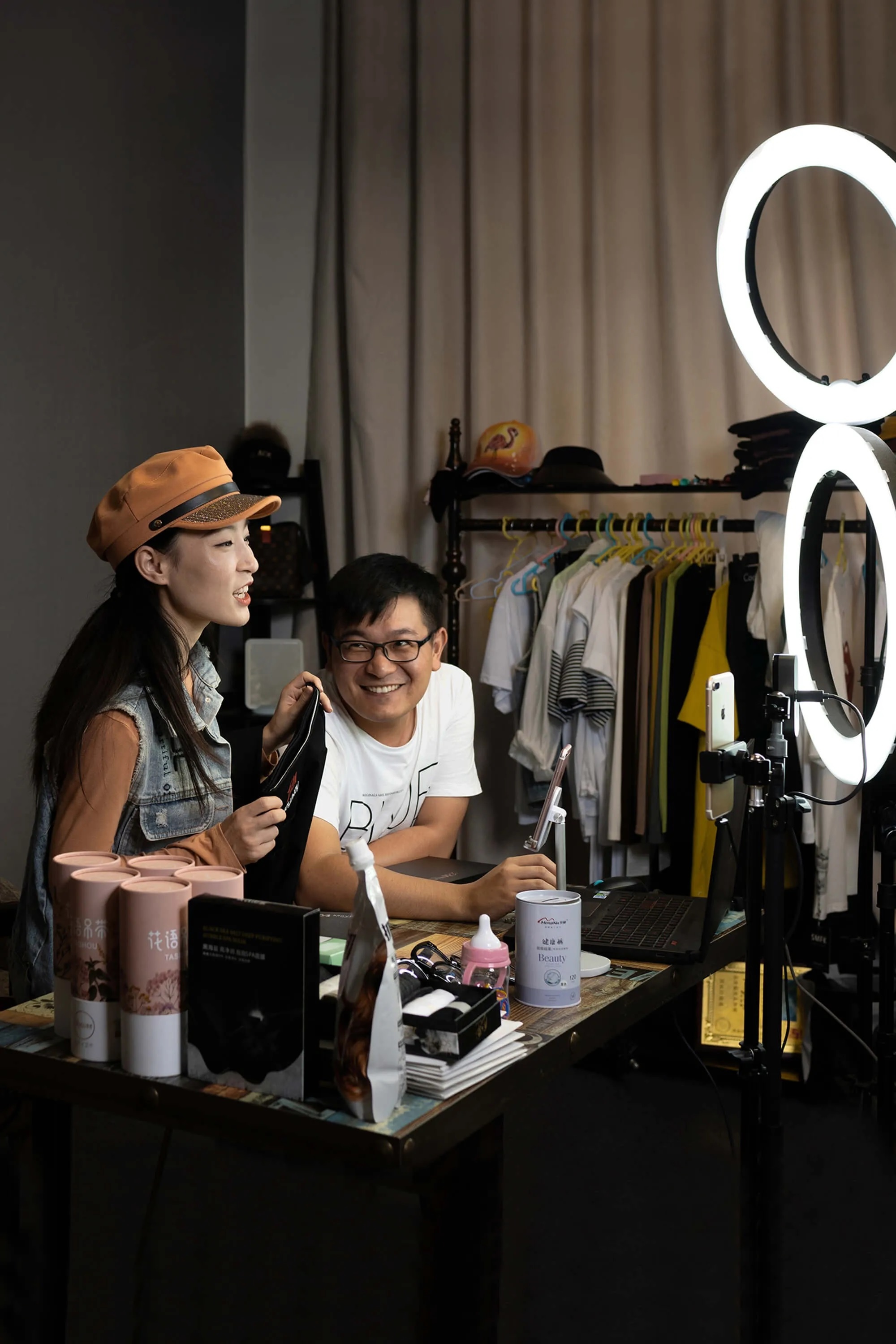 livestream ban hang anh 2