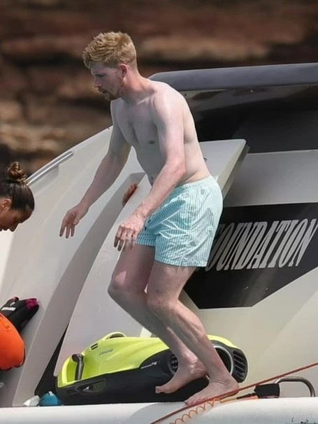 Kevin De Bruyne va vo anh 3