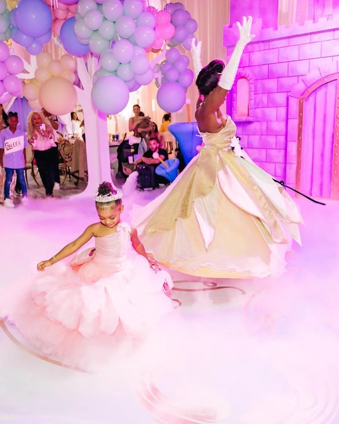 gia đình giàu có Hollywood ảnh 2 gia dinh giau co Hollywood anh 2