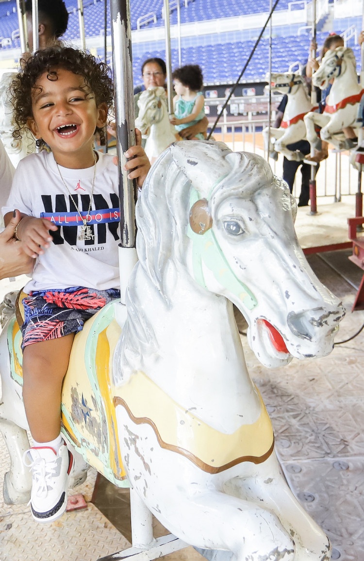 gia đình giàu có Hollywood ảnh 16 gia dinh giau co Hollywood anh 16