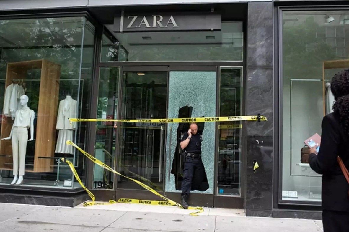 Ngay am dam cua thanh dia mua sam Trung Quoc hinh anh