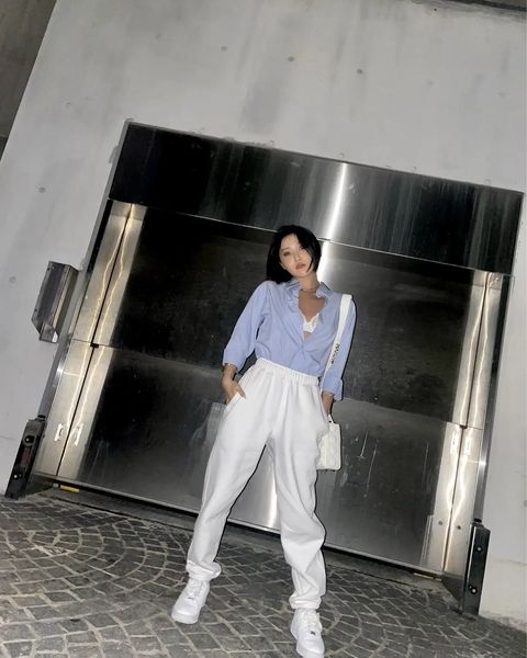 bo suu tap tui xach cua Hwasa anh 19