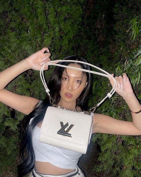 bo suu tap tui xach cua Hwasa anh 6