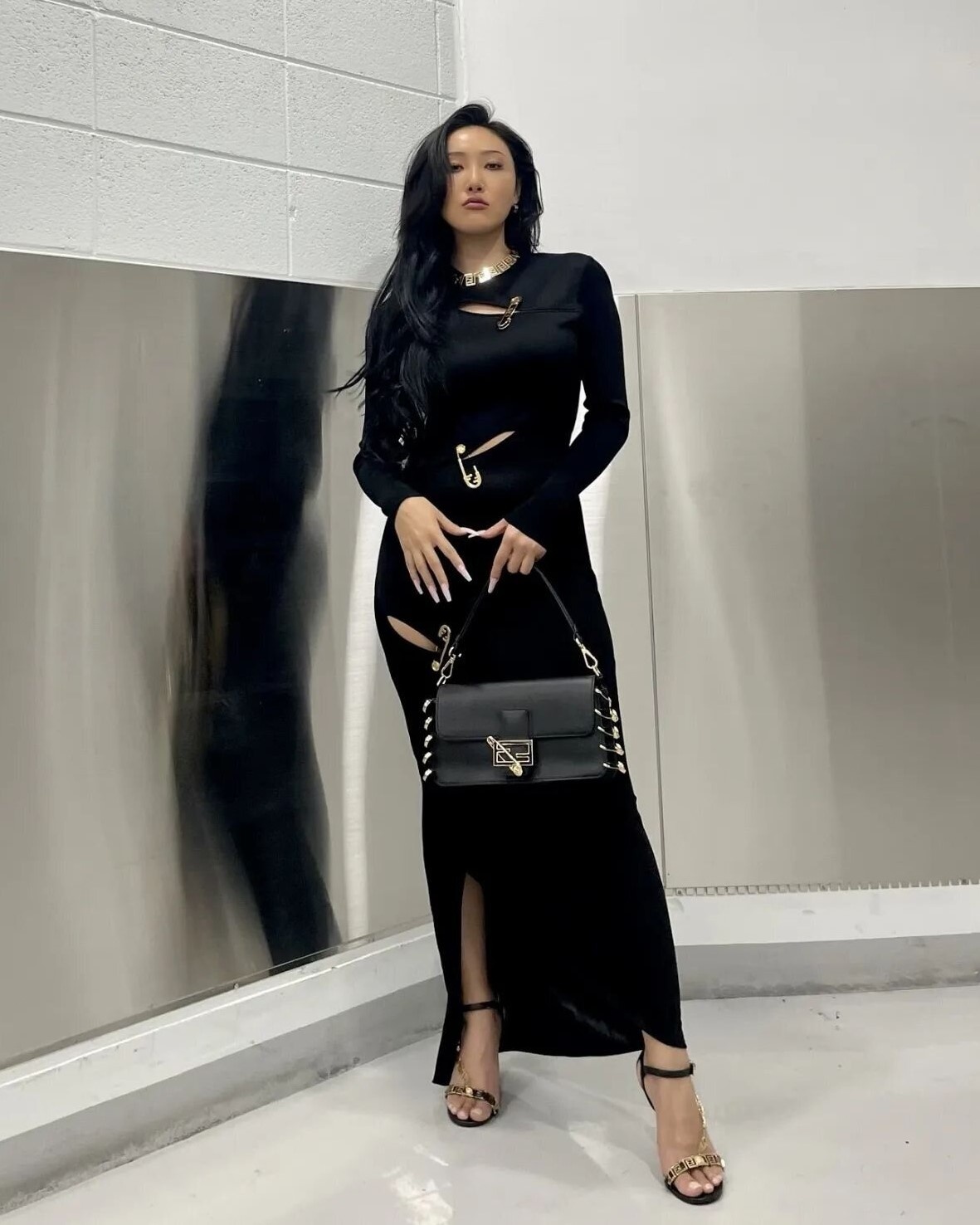 bo suu tap tui xach cua Hwasa anh 9