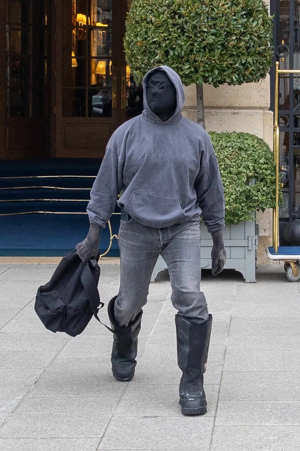 Kanye West Yeezy ảnh 3 Kanye West Yeezy anh 3