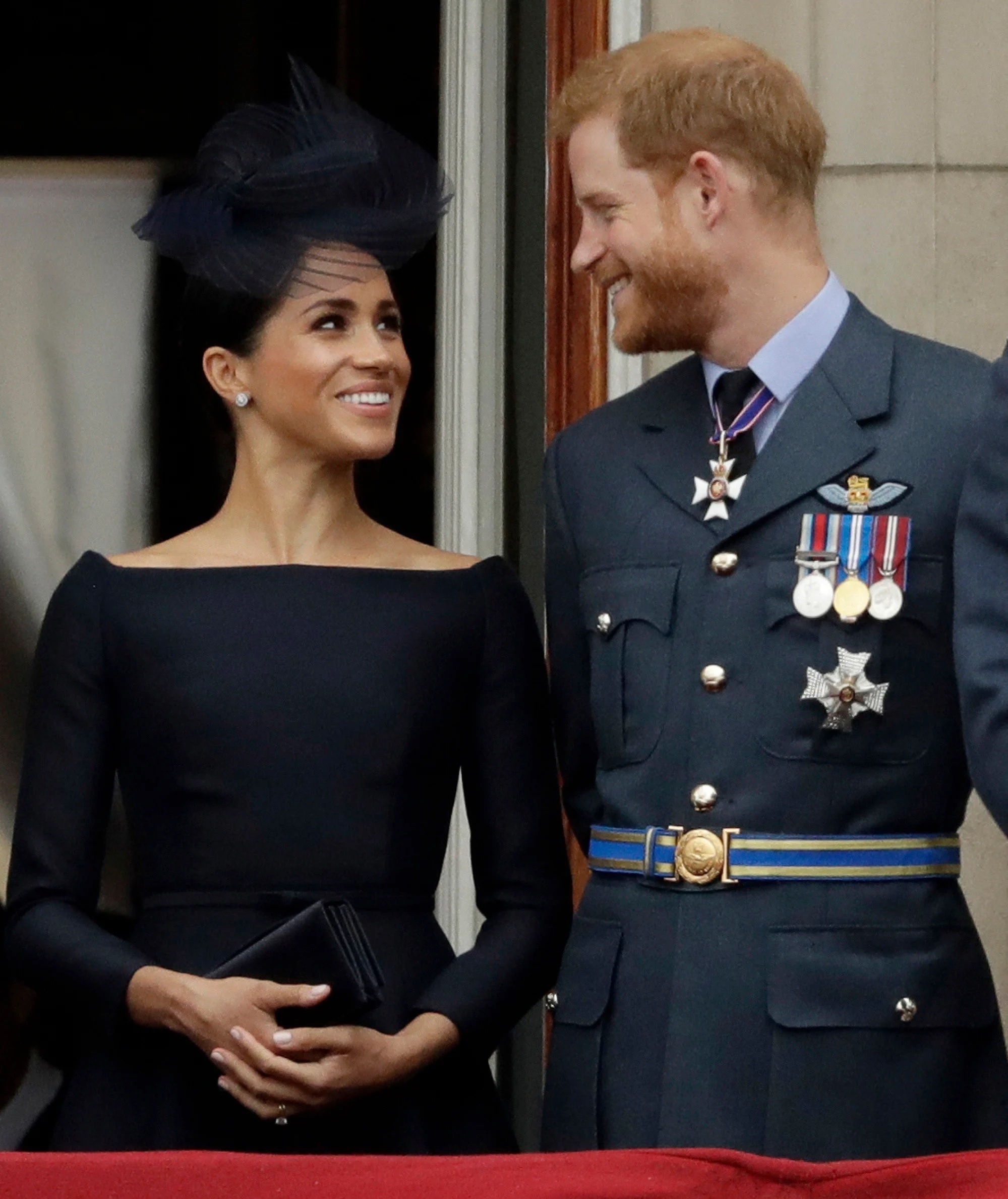 váy đen ôm sát ảnh 10 vay den om sat anh 10