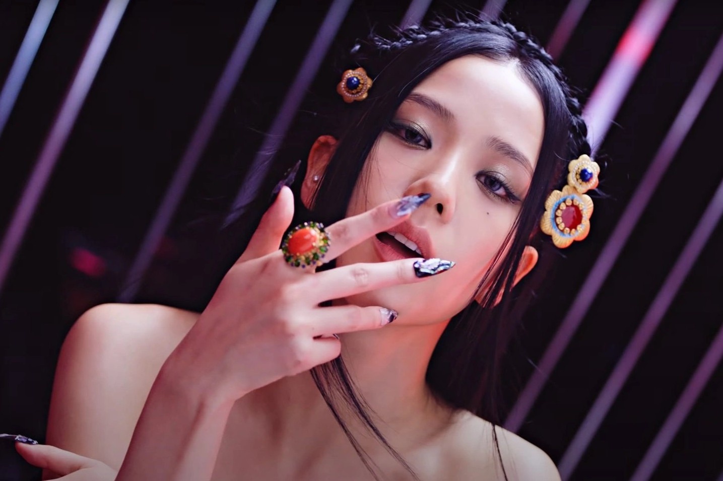Kieu toc doc dao cua BlackPink trong 'Pink Venom' hinh anh