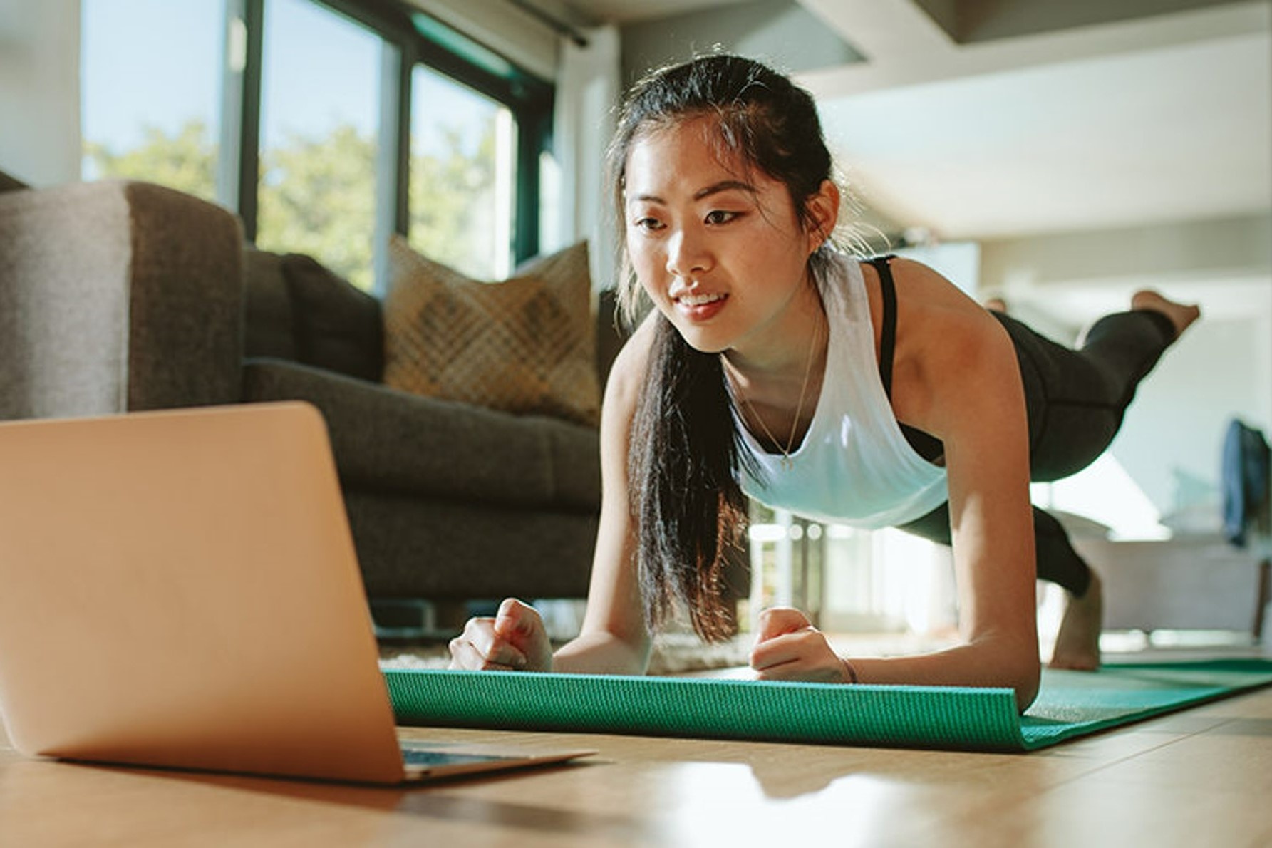 Lam gi de tranh bi om trong thoi tiet giao mua hinh anh