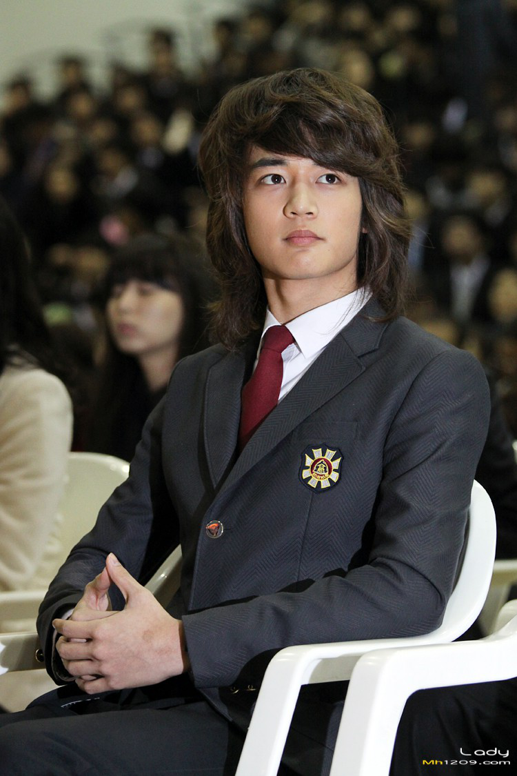 tin đồn hẹn hò kpop ảnh 6 tin don hen ho kpop anh 6