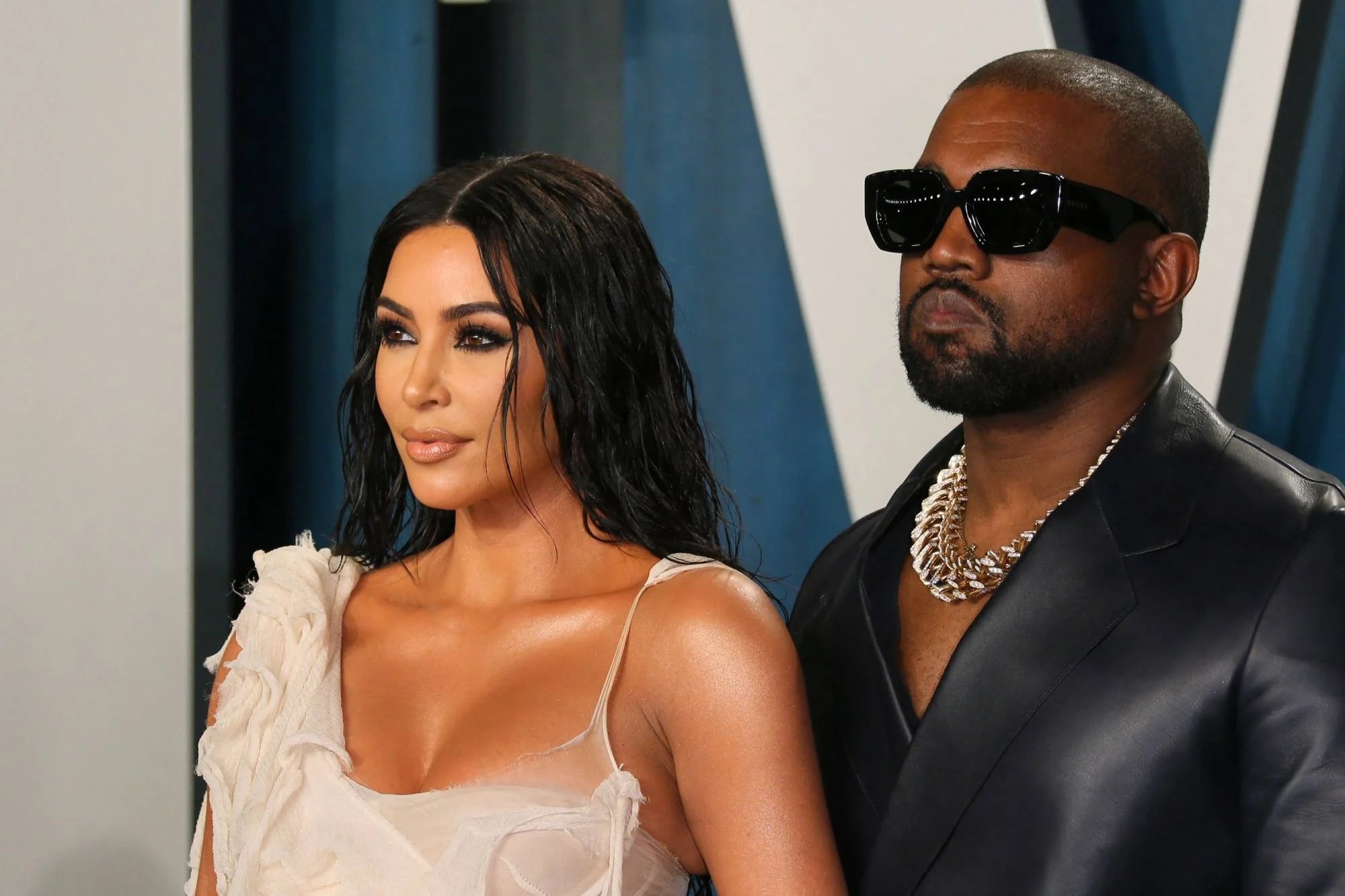 De che ty USD cua Kanye West sup do hinh anh