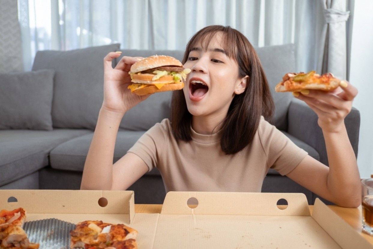 8 viec can lam de khong tang can trong dot tiec tung cuoi nam hinh anh