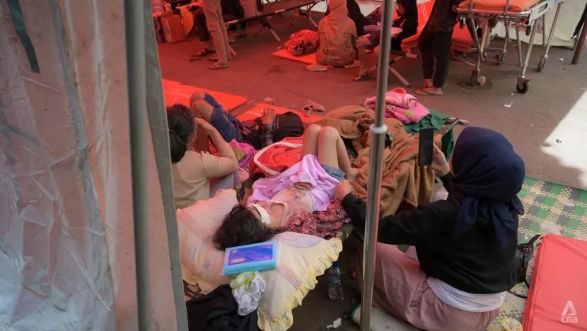 dong dat o Indonesia anh 2