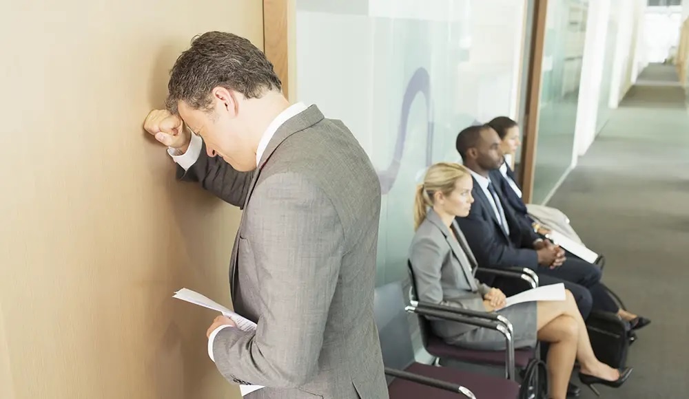 thu hut nha tuyen dung anh 2