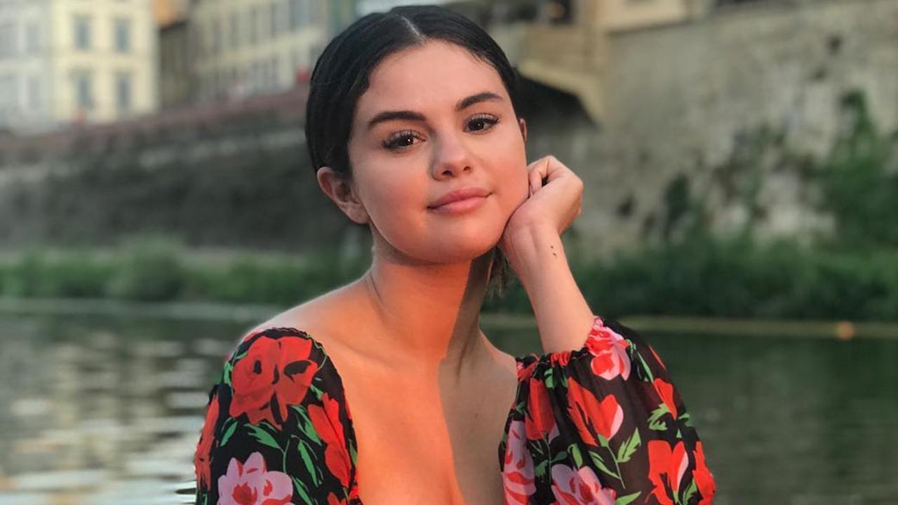 Selena Gomez ra mắt thương hiệu làm đẹp mới ảnh 1 Selena Gomez ra mat thuong hieu lam dep moi anh 1